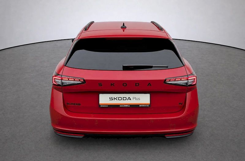 Škoda Superb (2025) Combi SportLine 1,5 Tsi iV DSG - fotka 46 z 49