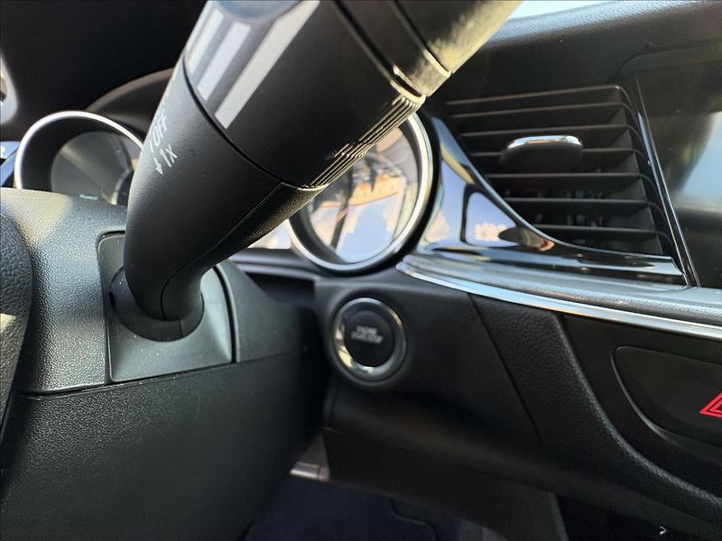 Opel Insignia 1,6 CDTi100kW,Led,Nové rozvody - fotka 11 z 39