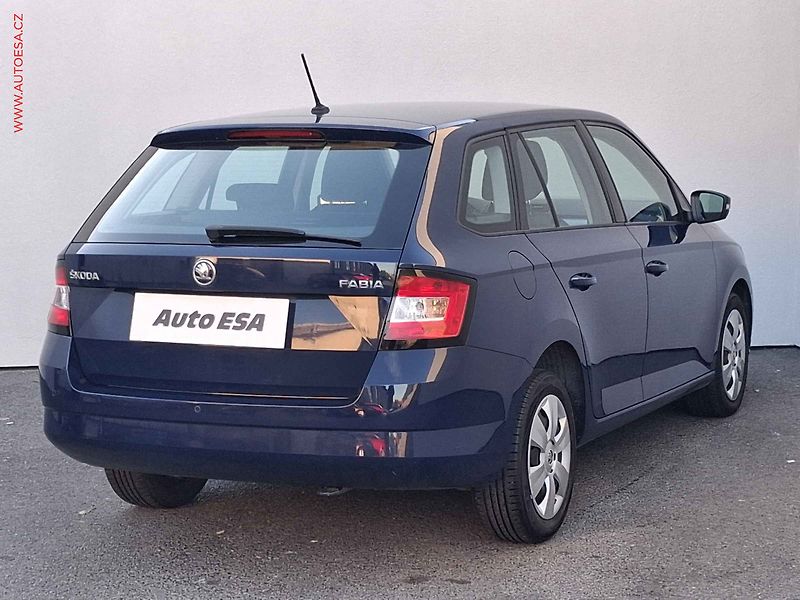Škoda Fabia (2017) 1.2 TSi, ČR, AC, temp - fotka 4 z 16