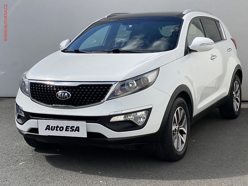 Kia Sportage (2014) 1.7 CRDi, Premium, panor - fotka 3 z 18