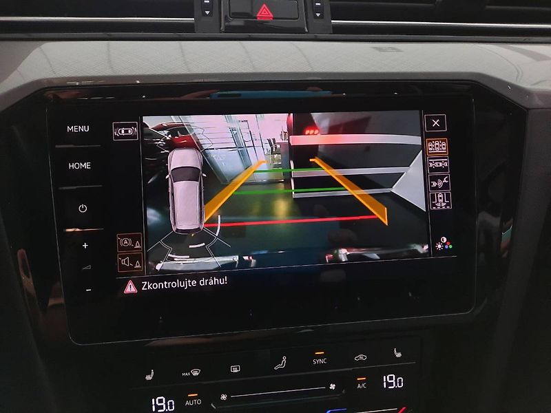 Volkswagen Passat Variant (2023) 2.0 TDI (110kW/150k) DSG, Busi - fotka 15 z 26