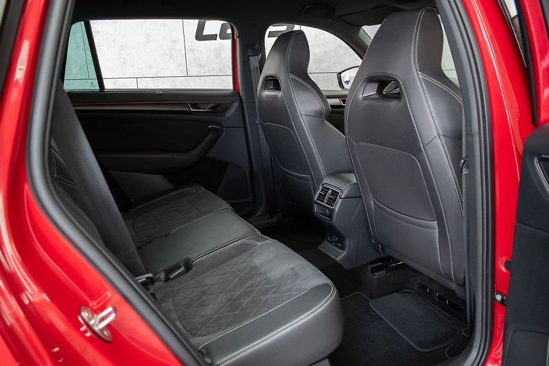 Škoda Kodiaq 2.0 TDI 4x4*SPORTLINE*TAŽNÉ*ČR - fotka 13 z 51