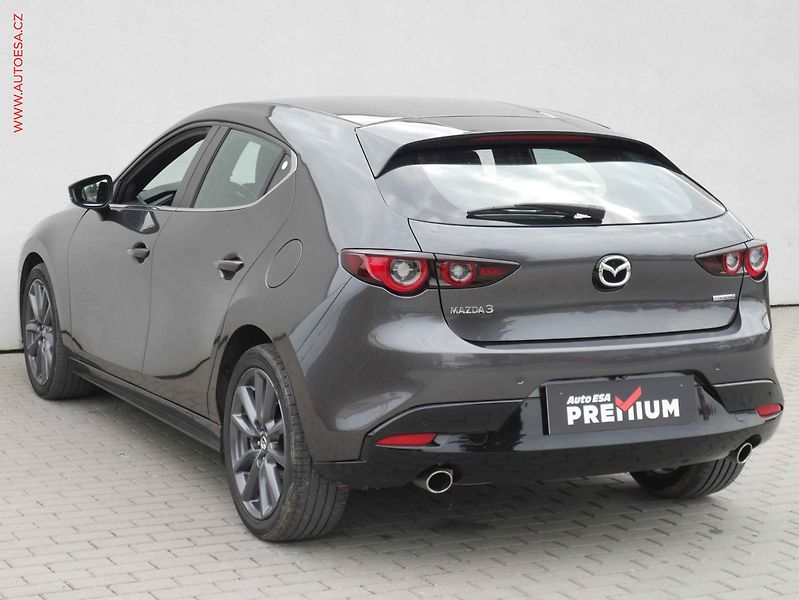 Mazda 3 (2022) 2.0 Skyactiv-G, 1.maj,ČR, AC - fotka 6 z 22