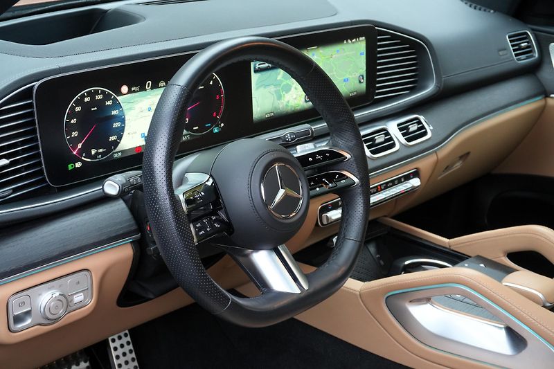 Mercedes-Benz GLS 450d, ČR, Webasto,AMG Premium+ - fotka 9 z 34