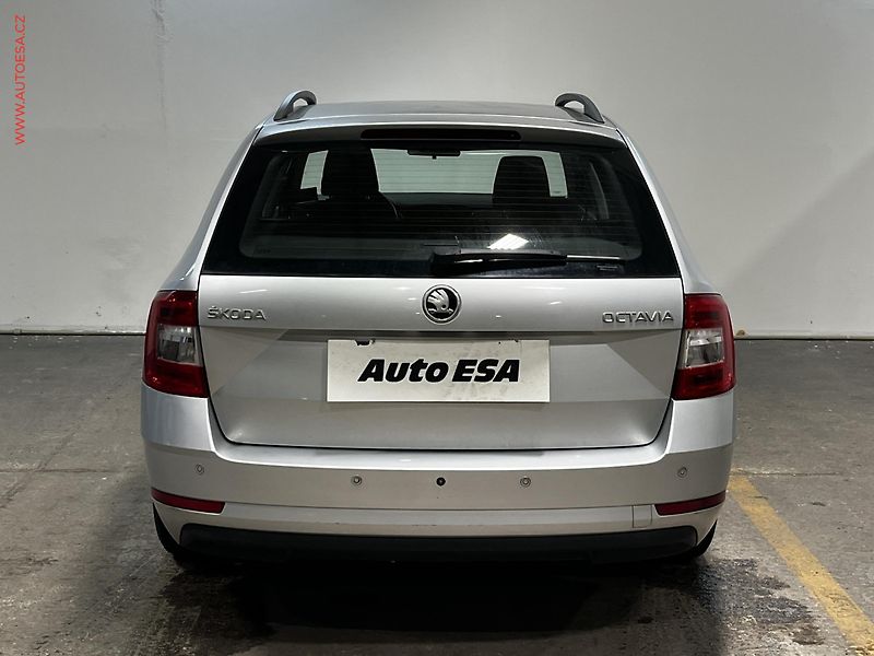 Škoda Octavia (2017) 1.6 TDi, ČR, AC, výhřev sed - fotka 5 z 14