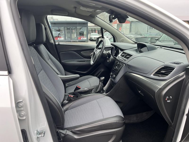 Opel Mokka 1.4T COSMO 4x4 TEMPOMAT KLIMA - fotka 38 z 53