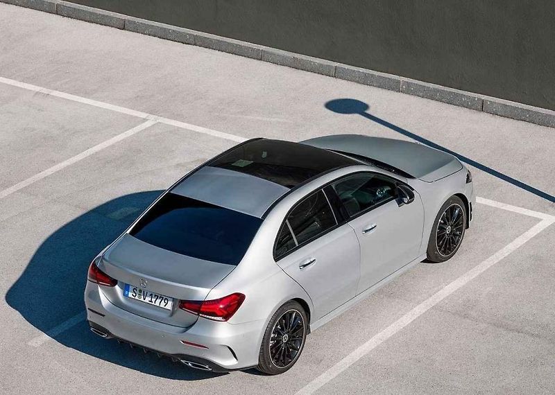 Mercedes-Benz A sedan (2018)