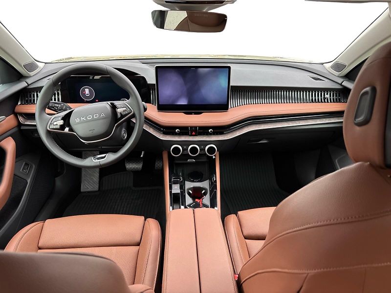 Škoda Superb 2,0 TSI 150 kW L&K DSG - fotka 5 z 30