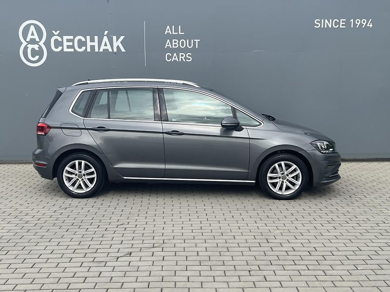 Volkswagen Golf Sportsvan (2018) 1,6TDi 85kW HIGHLINE - tažné - fotka 4 z 39