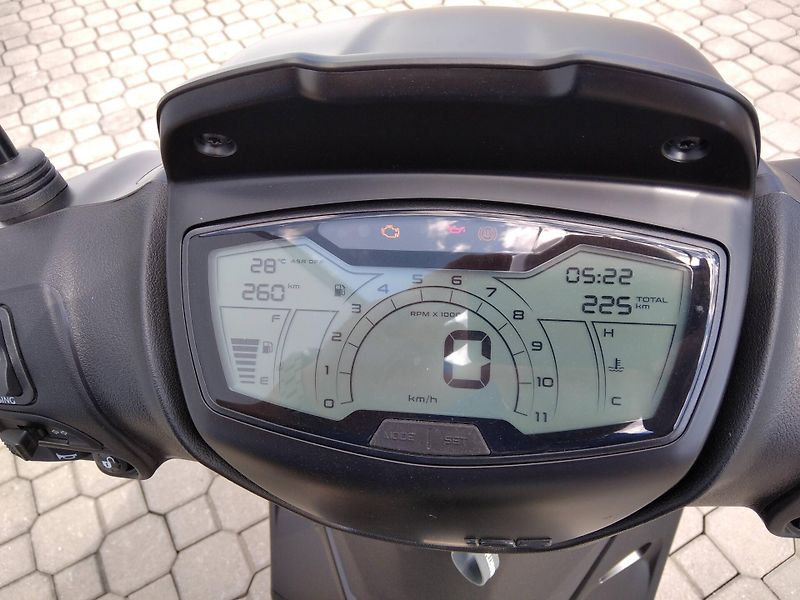 Piaggio Medley 125 S ABS EU5+ - fotka 8 z 9