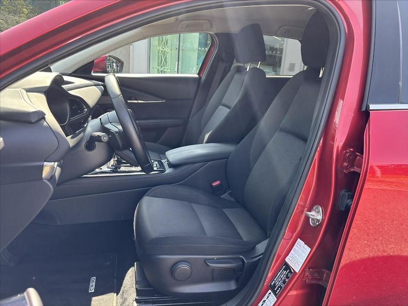 Mazda CX-30 2,0 i 137kW AT GT Plus CARPLAY - fotka 10 z 48