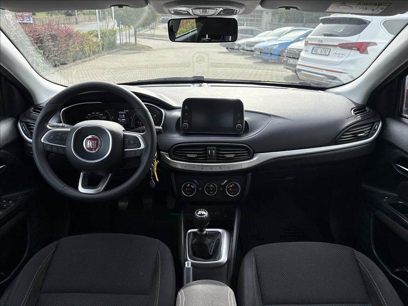 Fiat Tipo 1,4 i 16V Lounge - fotka 11 z 19