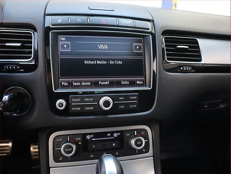 Volkswagen Touareg (2016) 3.0 TDI - fotka 12 z 23