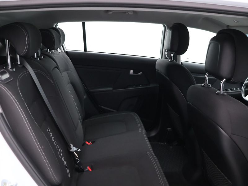 Kia Sportage 1,7 CRDi 85kW Fifa WorldCup CZ - fotka 13 z 30