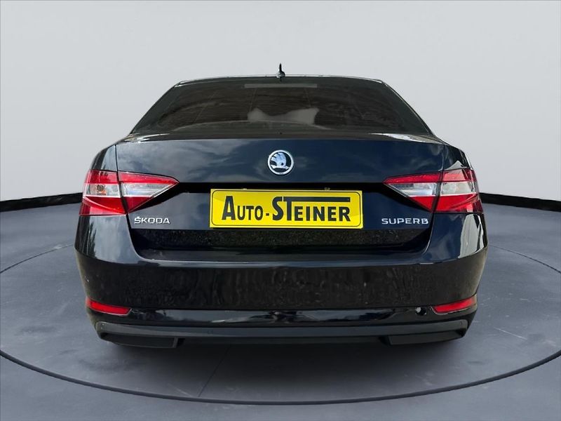 Škoda Superb 2,0 TDI, Automat - fotka 6 z 21