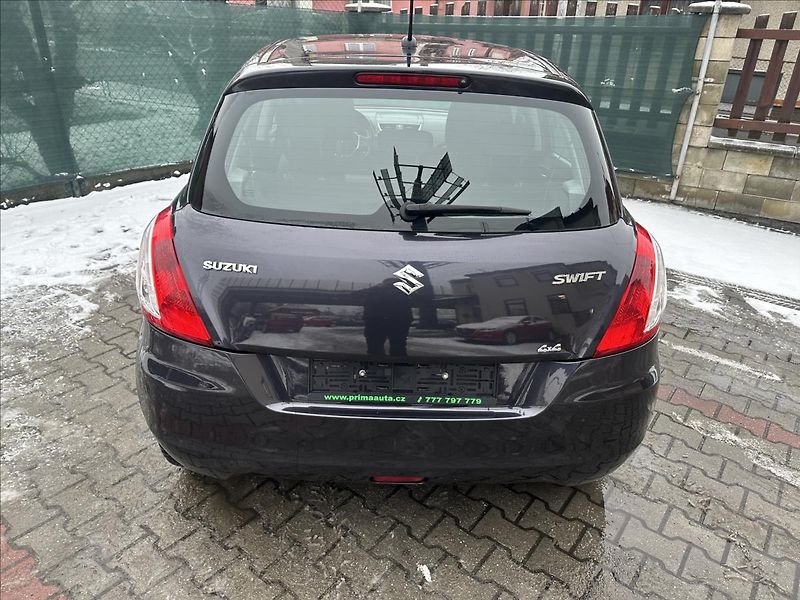 Suzuki Swift 1,2 4x4 1.majitel - fotka 6 z 26