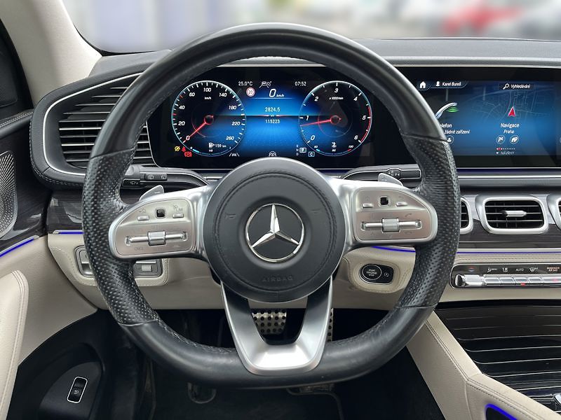 Mercedes-Benz GLS Trída 400 d 4MATIC AMG Line - fotka 11 z 20