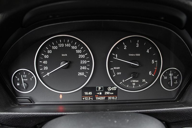 BMW Řada 3 - fotka 14 z 43