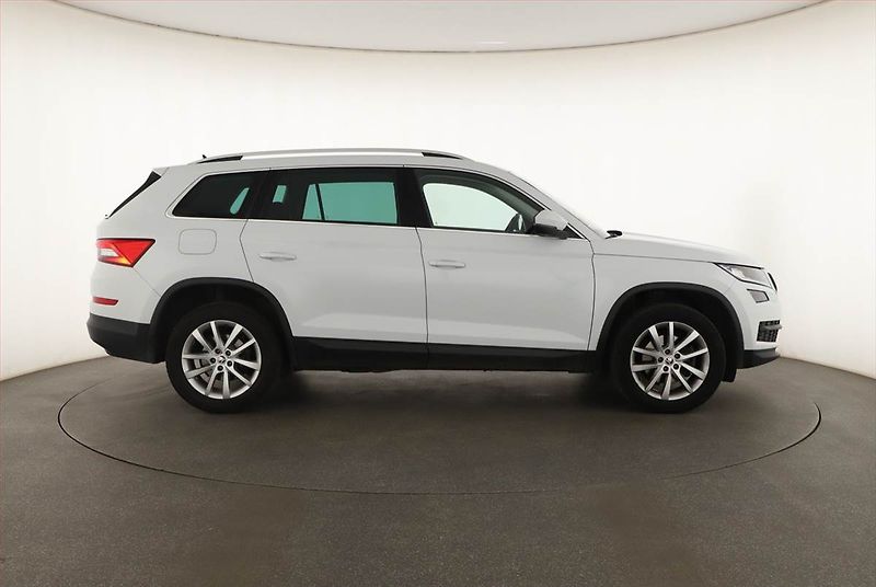 Škoda Kodiaq (2021) 2.0 TDI - fotka 6 z 20