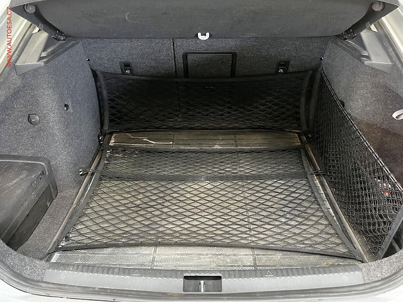 Škoda Octavia (2012) 1.4TSi, ČR, Navi, AC - fotka 7 z 17