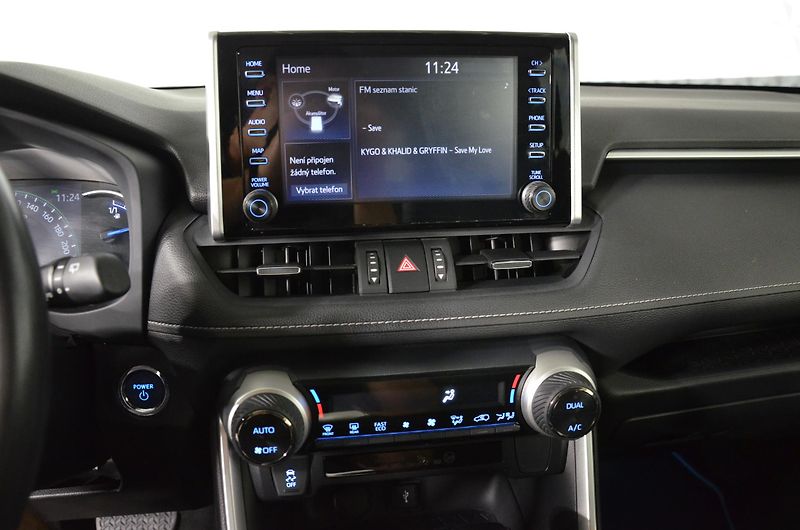 Toyota RAV4 (2022) 2.5 Hybrid Comfort 4WD e-CVT - fotka 16 z 19