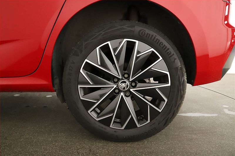 Škoda Kamiq (2025) 1.0 TSI, Drive, FullLed - fotka 14 z 14