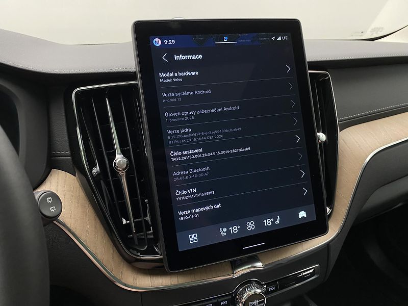 Volvo XC60 B5 AWD ULTRA CZ 1.maj - fotka 49 z 52