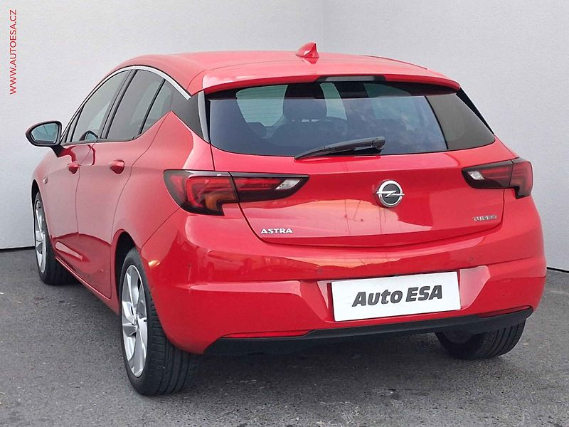 Opel Astra (2017) 1.4T, Innovation, LED, navi - fotka 6 z 19
