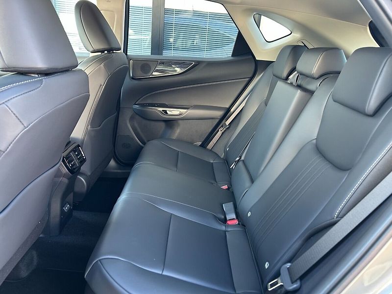 Lexus NX 350h 350h 2.5 HEV EXECUTIVE TOP - fotka 9 z 11