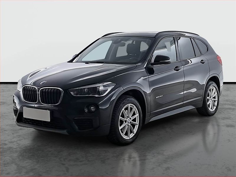 BMW X1 (2017) sDrive16d, Serv.kniha, Navi - fotka 2 z 21