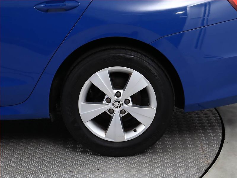 Škoda Octavia (2021) 2.0 TDI - fotka 13 z 18