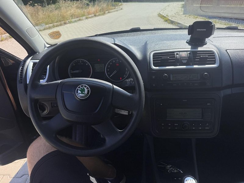 Škoda Fabia II 1.9TDI 77KW AMBITION - fotka 9 z 21
