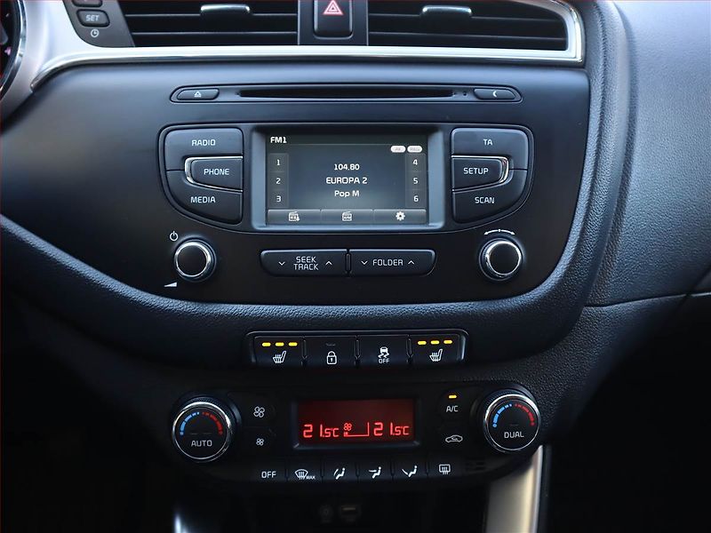 Kia Ceed (2017) 1.6 CRDi, Serv.kniha, Tempomat - fotka 12 z 20