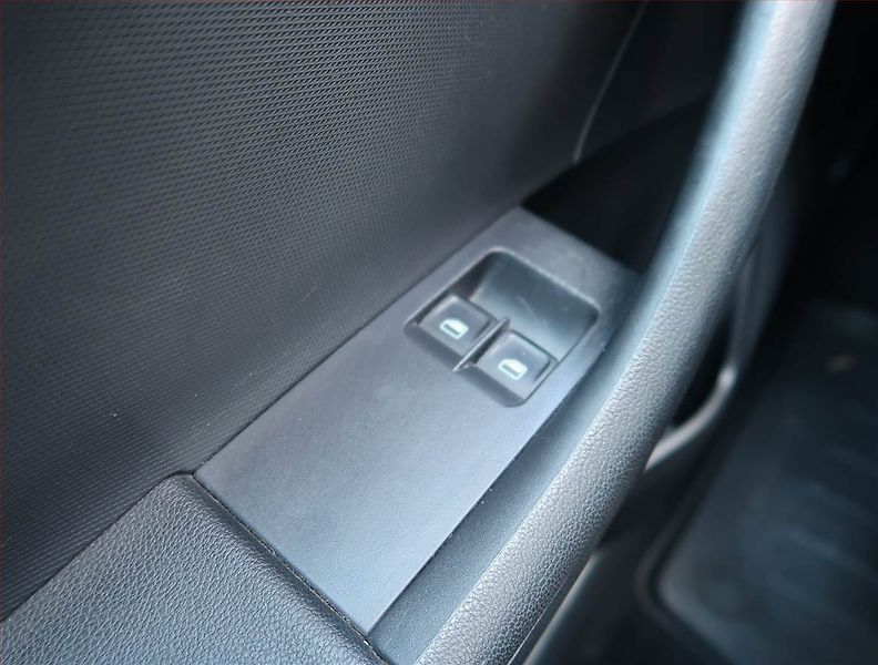 Škoda Rapid (2014) Spaceback 1.2 TSI - fotka 14 z 14