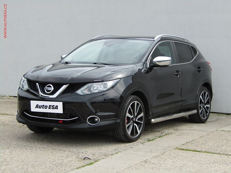 Nissan Qashqai (2014) 1.2 DiG-T, ČR, AT, navi - fotka 3 z 24