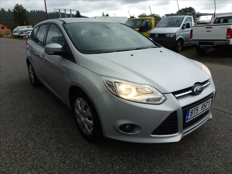 Ford Focus 1,6 16V Eco 150HP - fotka 4 z 41