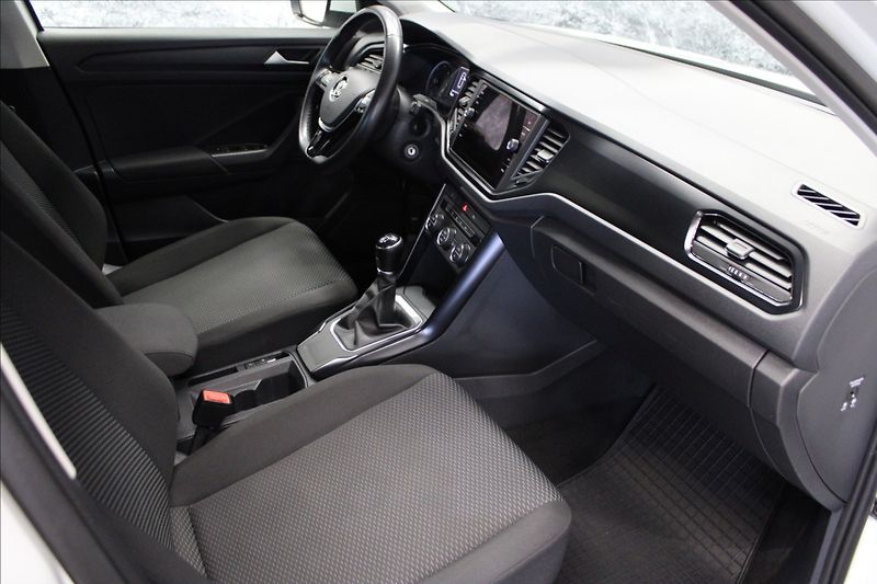 Volkswagen T-Roc 1,6 TDI 1. Majitel CZ TOP - fotka 10 z 35