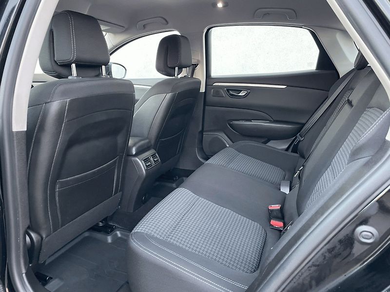 Renault Talisman (2017) ZEN 1,6dCi 160k EDC - fotka 14 z 22