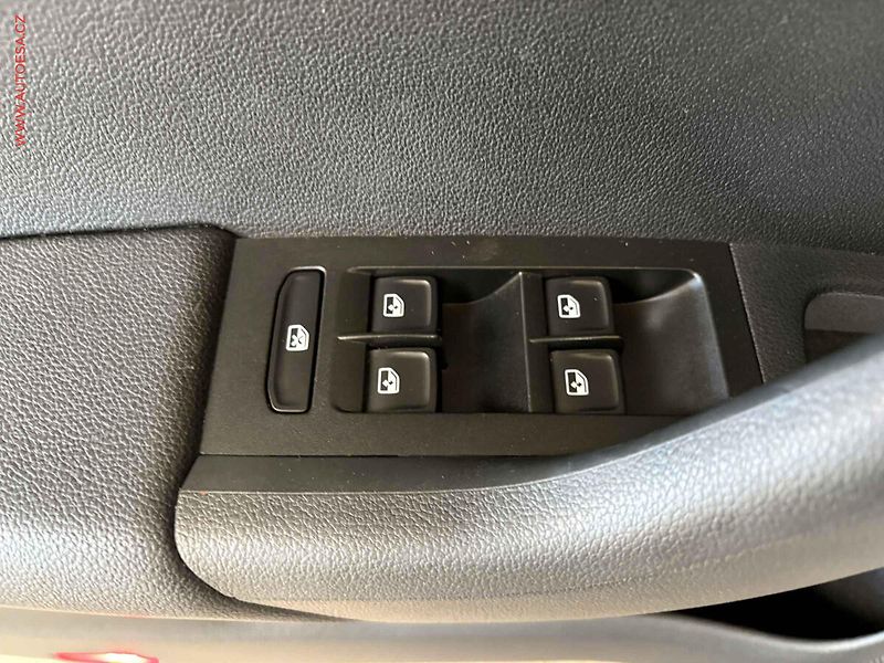 Škoda Octavia (2018) 2.0 TDI, ČR, DSG, STK5/28 - fotka 12 z 16