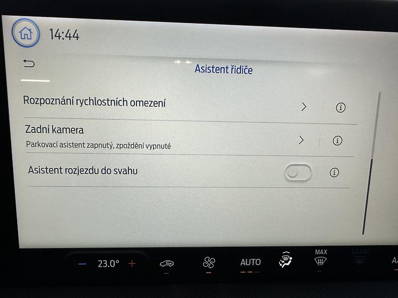 Ford Focus Active 1.0 EcoBoost 125k kombi - fotka 17 z 26
