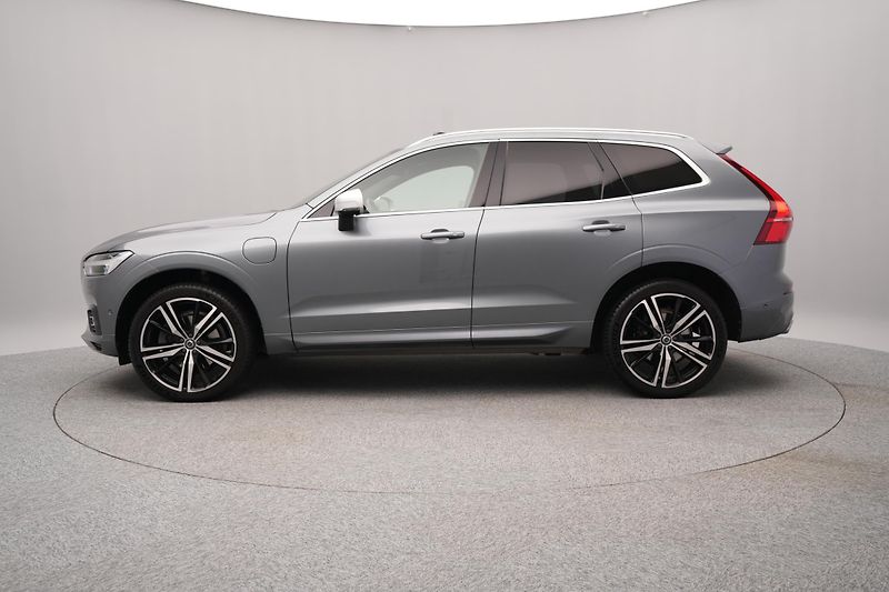 Volvo XC60 T8 AWD RECHARGE R-DESIGN AUT - fotka 7 z 51