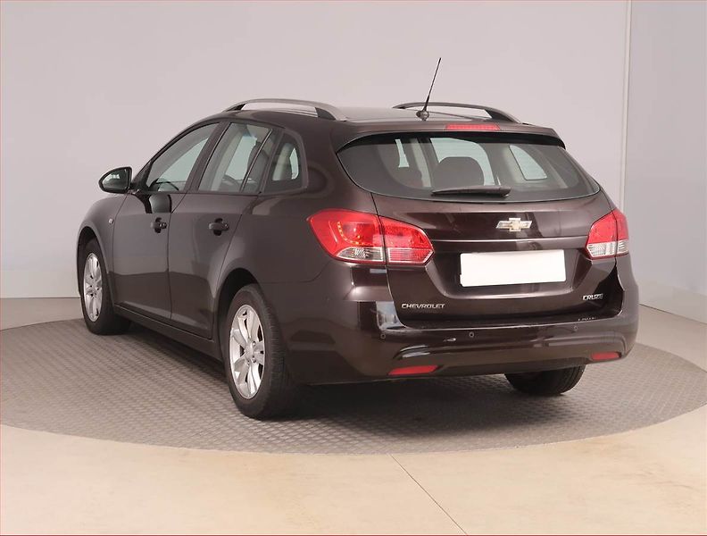 Chevrolet Cruze (2013) 1.7 VCDi, Serv.kniha, po STK - fotka 4 z 15