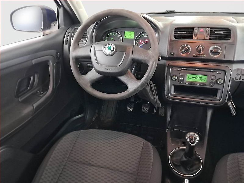 Škoda Fabia (2012) 1.6 TDI, Tažné, CZ doklady - fotka 7 z 16