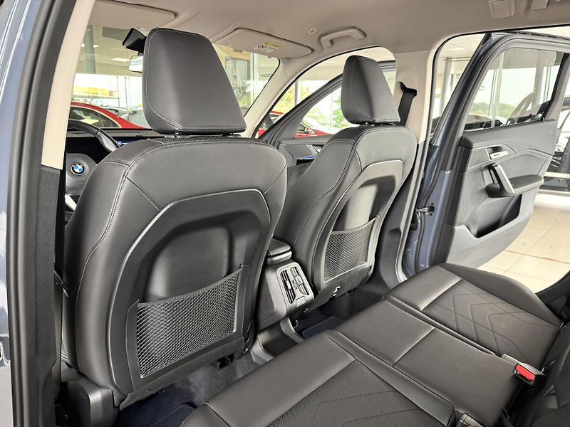 BMW X1 23d xDrive*xLine*KeyLess*DPH - fotka 17 z 37