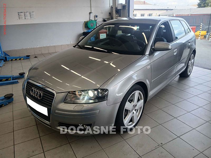 Audi A3 (2005) 3.2 i Quattro, ČR, servis - fotka 1 z 3