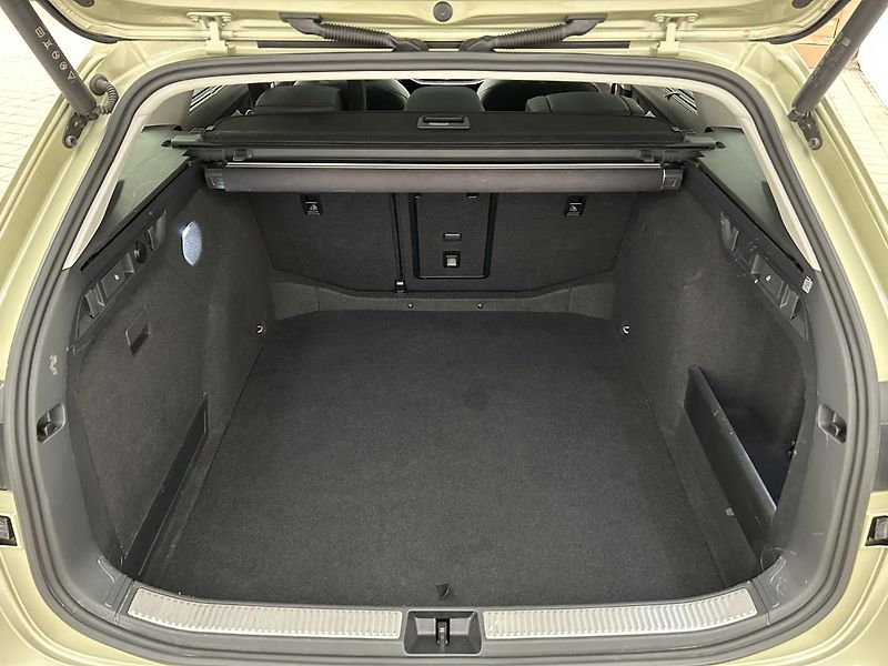 Škoda Superb 2.0 TDI 4x4 L & K - fotka 24 z 30