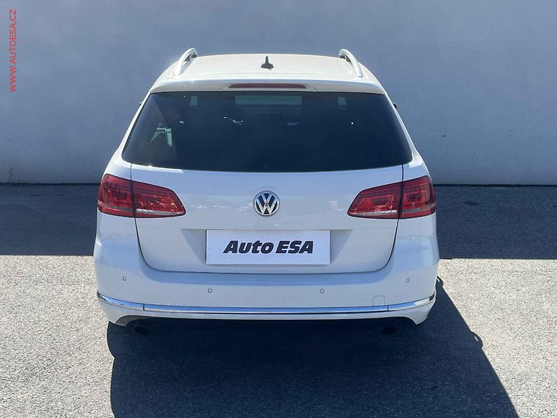 Volkswagen Passat (2013) 2.0TDi 4x4, DSG, bixen, AC - fotka 5 z 11
