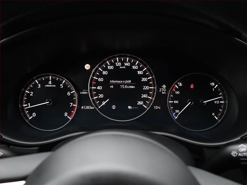 Mazda CX-30 (2021) GT 180 Plus Skyactiv-X 2.0 - fotka 9 z 20
