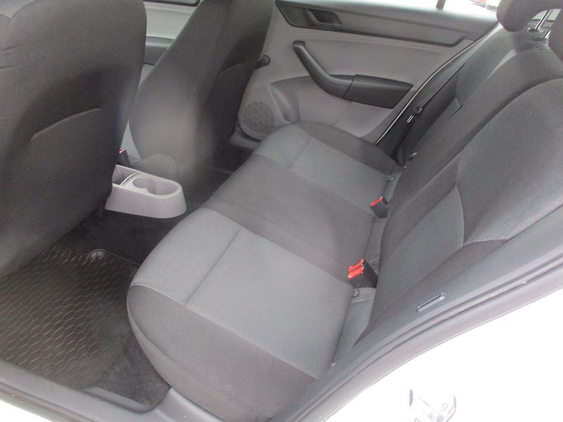 Škoda Rapid 1.2 TSi NOVÉ V ČR*L+Z PNEU - fotka 36 z 37