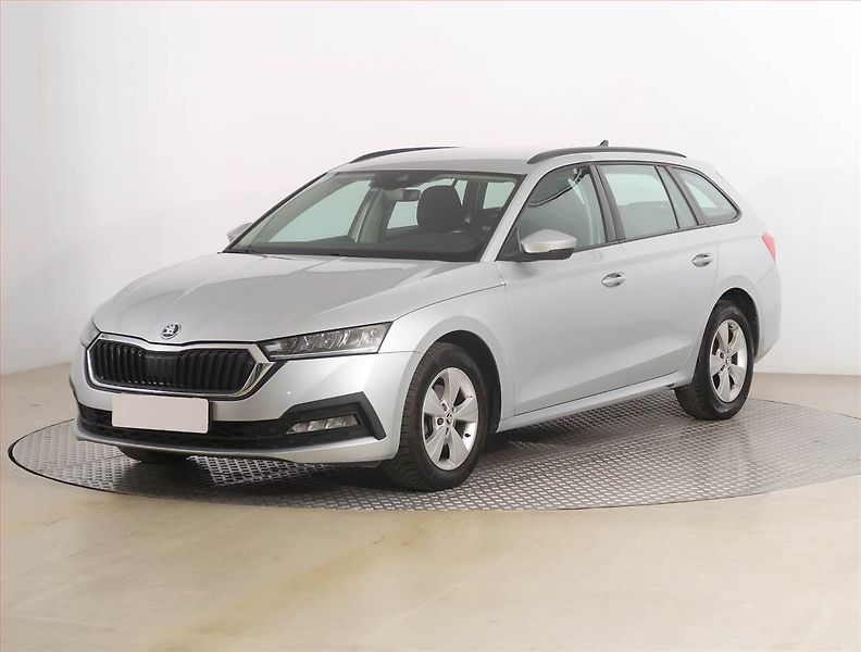 Škoda Octavia (2020) Ambition 2.0 TDI, Automat - fotka 2 z 22